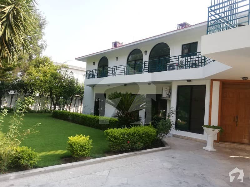 E7 1000 Sq Yd Charming House Nestled At The Foothills Of The Margalla Hills Is Available For Rent