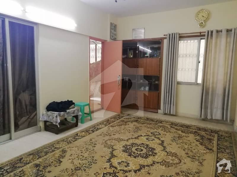 3 Bedrooms Apartment For Sale In Clifton Block 7 Karachi