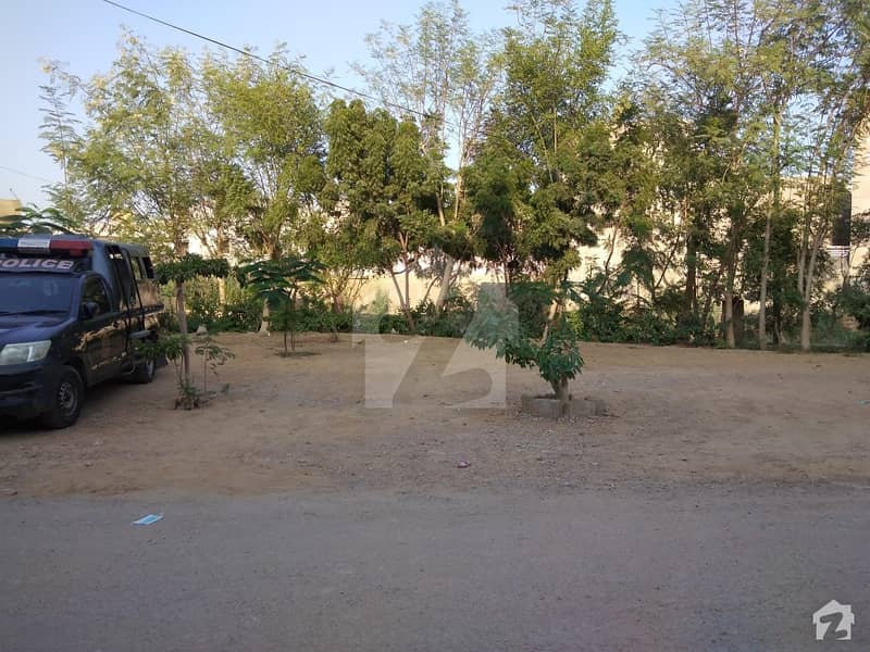 450 Sq. Yd 3 Side Corner Plot Available  In Gulistan-e-Jauher Block 12 Prime Location