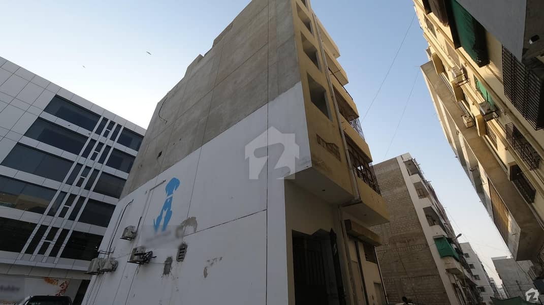 بخاری کمرشل ایریا ڈی ایچ اے فیز 6 ڈی ایچ اے ڈیفینس کراچی میں 5 مرلہ دفتر 1.45 کروڑ میں برائے فروخت۔