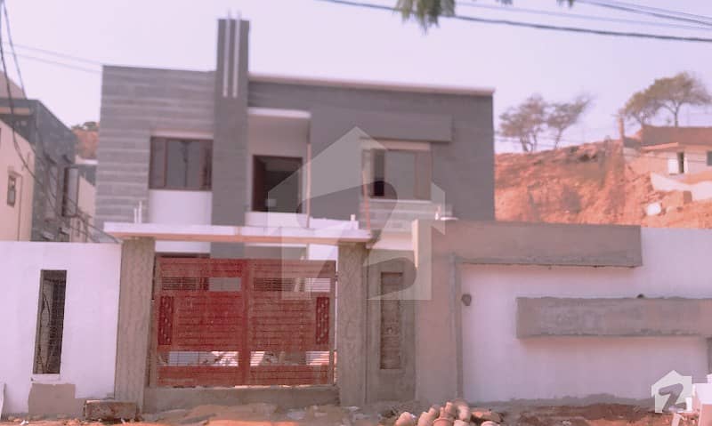 اوورسیز سوسائٹی گلشنِ اقبال ٹاؤن کراچی میں 8 کمروں کا 18 مرلہ مکان 13 کروڑ میں برائے فروخت۔