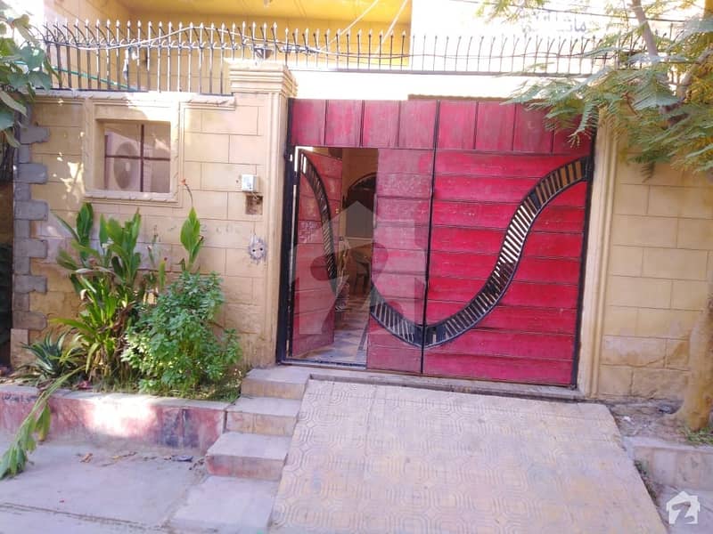 عالمدار چوک قاسم آباد حیدر آباد میں 7 کمروں کا 14 مرلہ مکان 3 کروڑ میں برائے فروخت۔