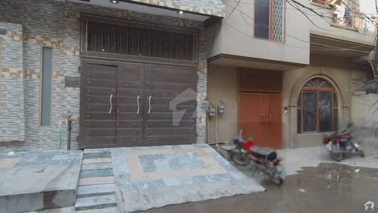 گلدشت ٹاؤن ۔ بلاک بی گُلدشت ٹاؤن لاہور میں 6 کمروں کا 5 مرلہ مکان 1.4 کروڑ میں برائے فروخت۔