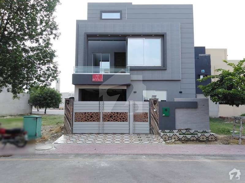 House Is Available For Sale In Bahria Town