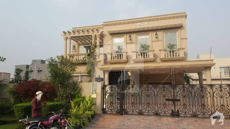 House Of 4500  Square Feet Available In Dha Defence