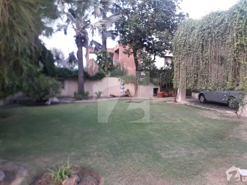 Very Ideal And Prime Location 2 Kanal Bungalow For Sale In Dha Phase 2 U