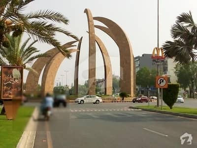 بحریہ ٹاؤن ۔ بلاک ای ای بحریہ ٹاؤن سیکٹرڈی بحریہ ٹاؤن لاہور میں 1 کنال رہائشی پلاٹ 1.05 کروڑ میں برائے فروخت۔ بحریہ ٹاؤن ۔ بلاک ای ای بحریہ ٹاؤن سیکٹرڈی بحریہ ٹاؤن لاہور میں 1 کنال رہائشی پلاٹ 1.05 کروڑ میں برائے فروخت۔
