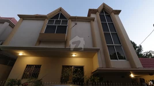 West Open Corner Fatima Cottage House On Most Prime Location In PECHS Block 6 Available For Sale West Open Corner Fatima Cottage House On Most Prime Location In PECHS Block 6 Available For Sale