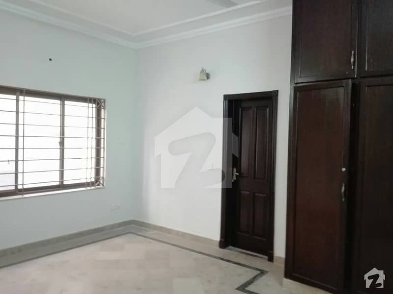 1525  Square Feet Flat In D-17 For Rent