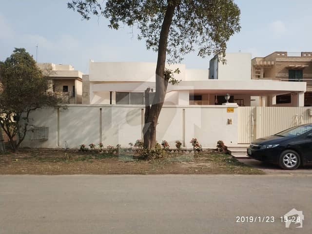 One Kanal Single Storey House For Rent In H Block Eme Society Lahore