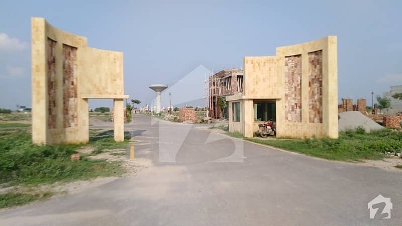 10 Marla Plot For Sale On Cheap Prices In Lake City  Sector M3 Extension