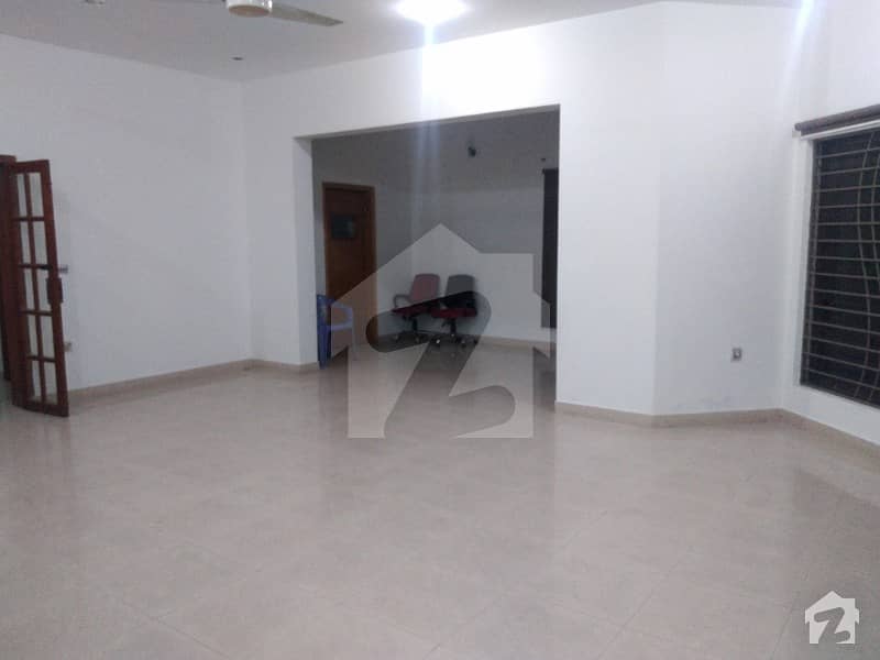 One Kanal House For Sale In Faisal Town
