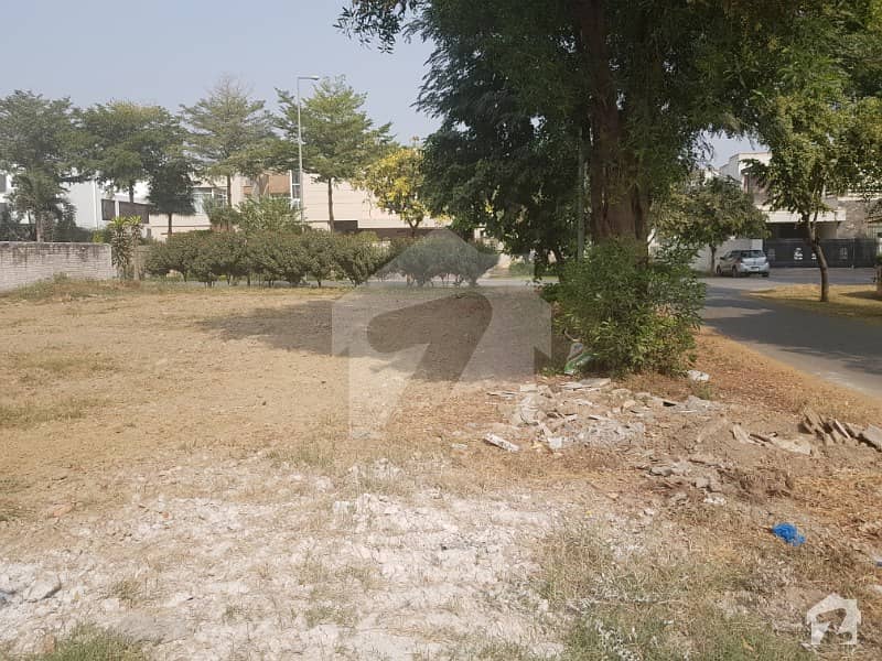 DHA Phase 5 Sector C 21 Marla Corner Facing Park Ideal Location For Sale