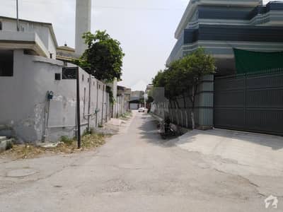 حیات آباد فیز 1 - ای2 حیات آباد فیز 1 حیات آباد پشاور میں 7 کمروں کا 1 کنال مکان 5 کروڑ میں برائے فروخت۔ حیات آباد فیز 1 - ای2 حیات آباد فیز 1 حیات آباد پشاور میں 7 کمروں کا 1 کنال مکان 5 کروڑ میں برائے فروخت۔