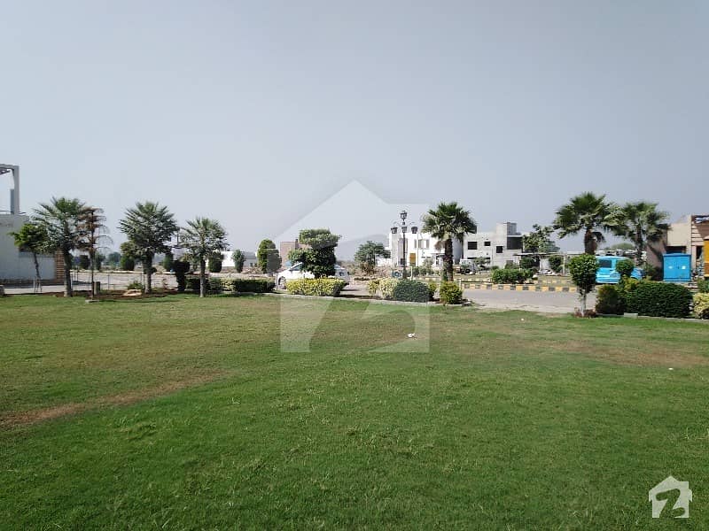 6 Marla Residential Plot Ideally Situated In Roshaan Homes