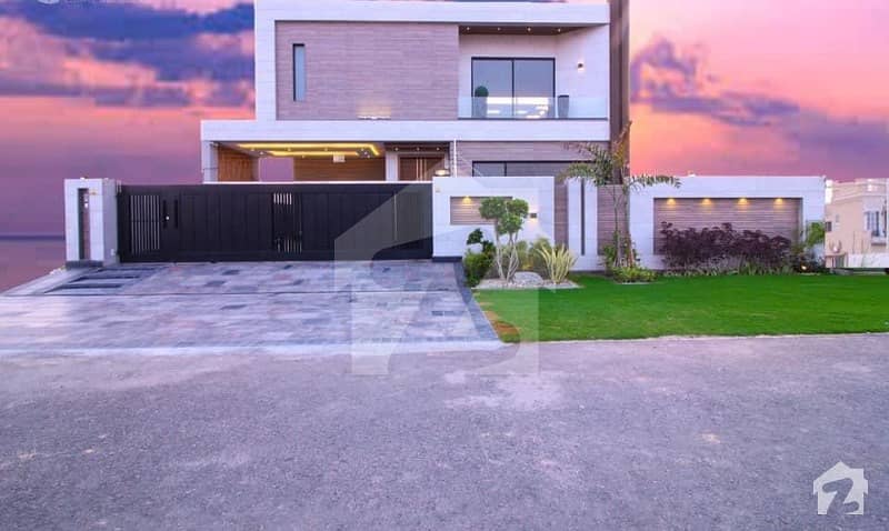 Solid Construction Mazhar Muneer Design Brand New Bungalow For Sale At Prime Location