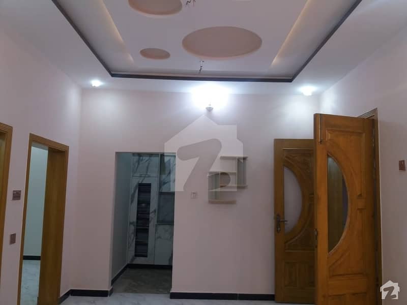 ورسک روڈ پشاور میں 6 کمروں کا 5 مرلہ مکان 1.45 کروڑ میں برائے فروخت۔