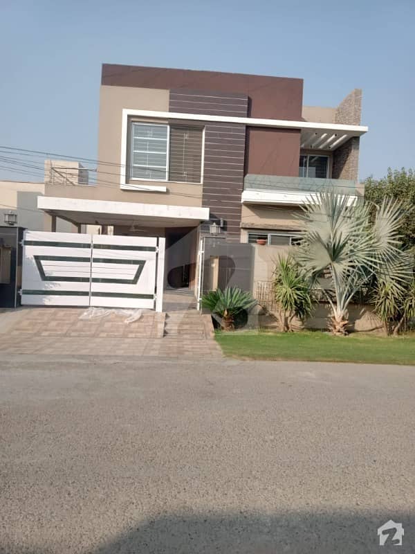 3 Years Old 10 Marla 4 Bedrooms House For Sale In Sector C Phase 8 Eden City Lahore