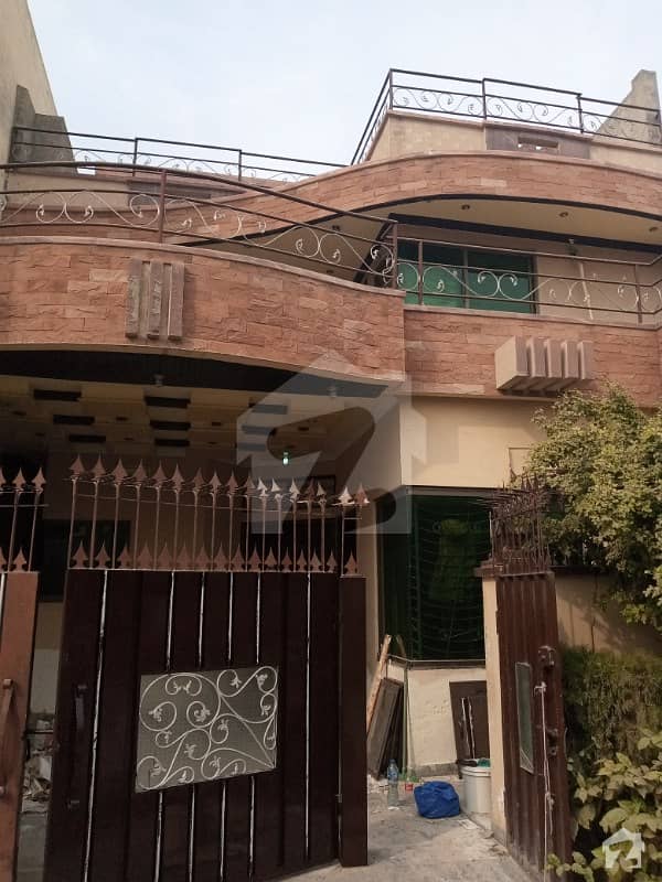علی ویو گارڈن - فیز 3 علی ویو گارڈن لاہور میں 2 کمروں کا 10 مرلہ زیریں پورشن 35 ہزار میں کرایہ پر دستیاب ہے۔