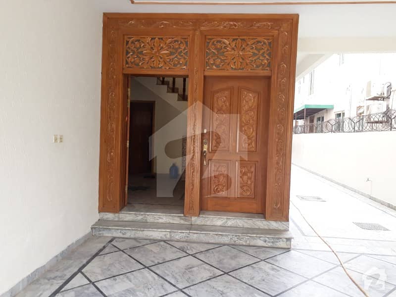 500 Sqyd House For Rent In F11