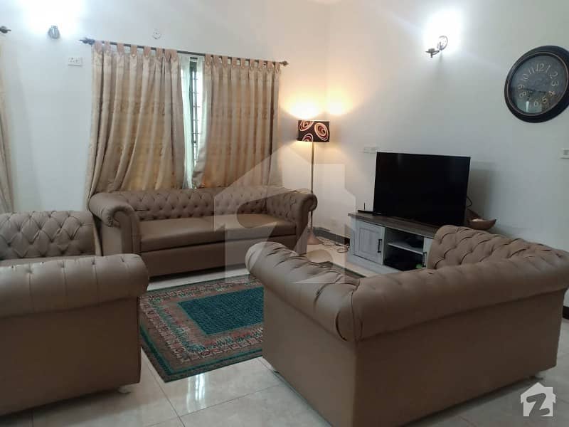 10 Marla 3 Bed  7th Floor  Flat For Sale In Askari 11 Lahore With Gas