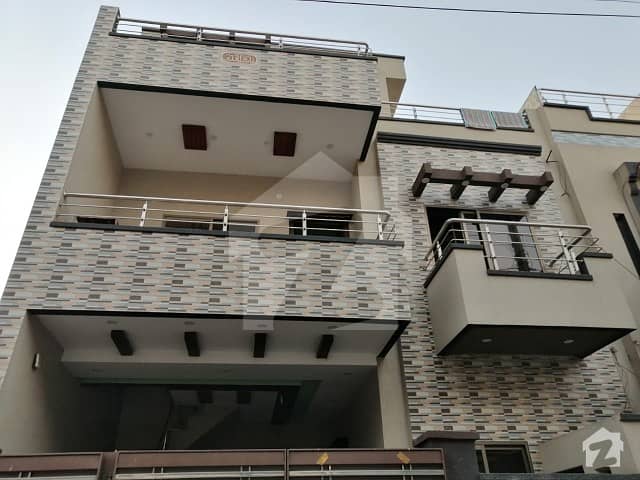 الرحمان گارڈن فیز 2 الرحمان گارڈن لاہور میں 4 کمروں کا 5 مرلہ مکان 98 لاکھ میں برائے فروخت۔