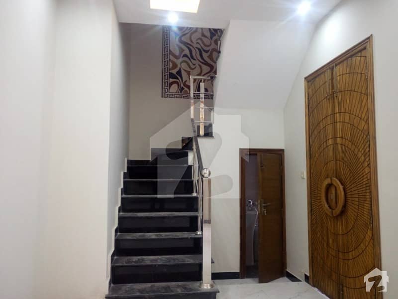 In Paragon City Upper Portion For Rent Sized 5 Marla