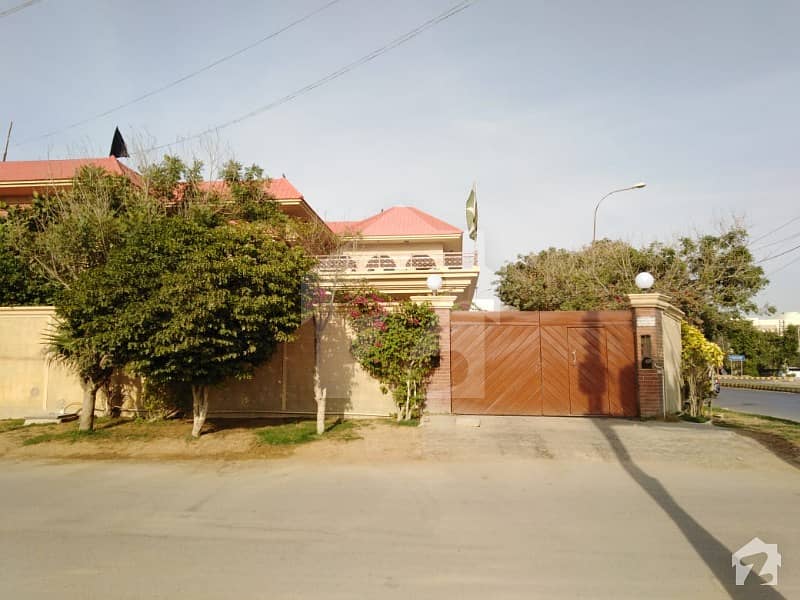 Bungalow 1000 Square Yards 20 Rooms For Rent In Clifton Block 5 Clifton