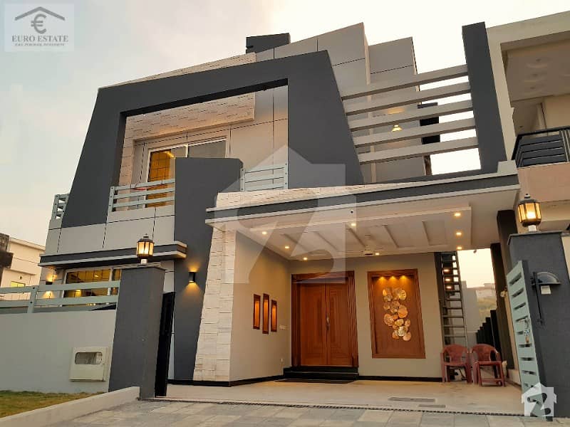 Designer 10 Marla Spacious House For Sale In Bahria Town