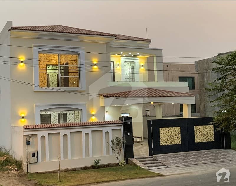 House Sized 2250  Square Feet Is Available For Sale In Dha Defence