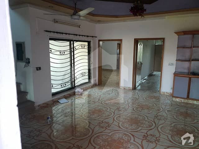 10 Marla Beautiful Uppar Portion For Rent