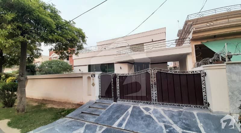 Gift Bungalow One Kanal Stylish Modern Bungalow For Rent Near Park And Market