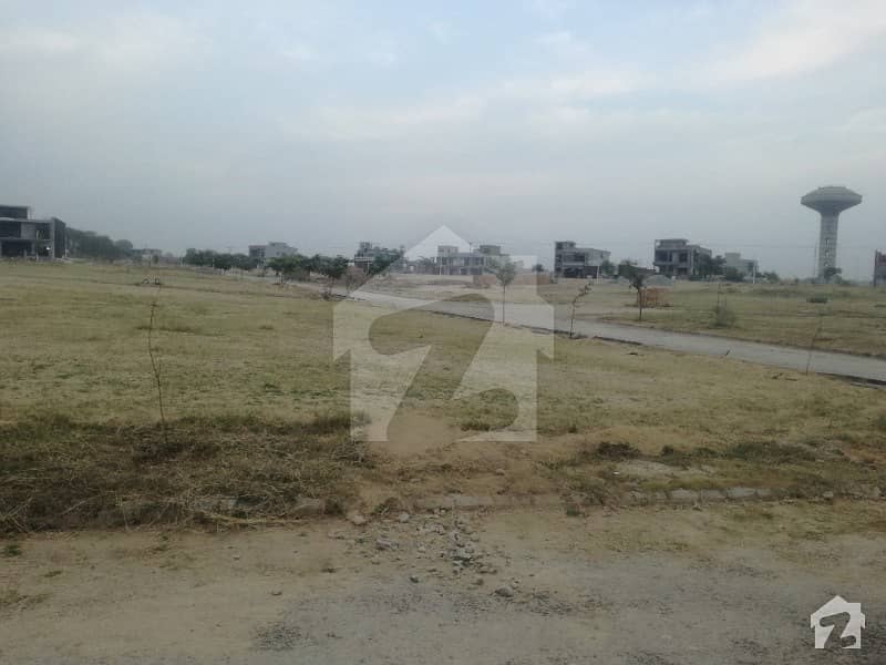 15 Marla Developed Plot Available In Gulberg Greens Islamabad