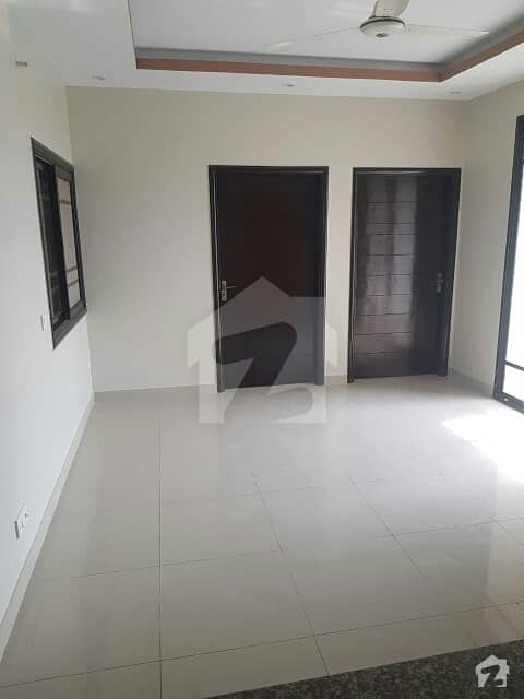 Dha Phase 6 Ittehad Commercial  Flat For Rent 3bed Room Drawing Room Tv Lounge