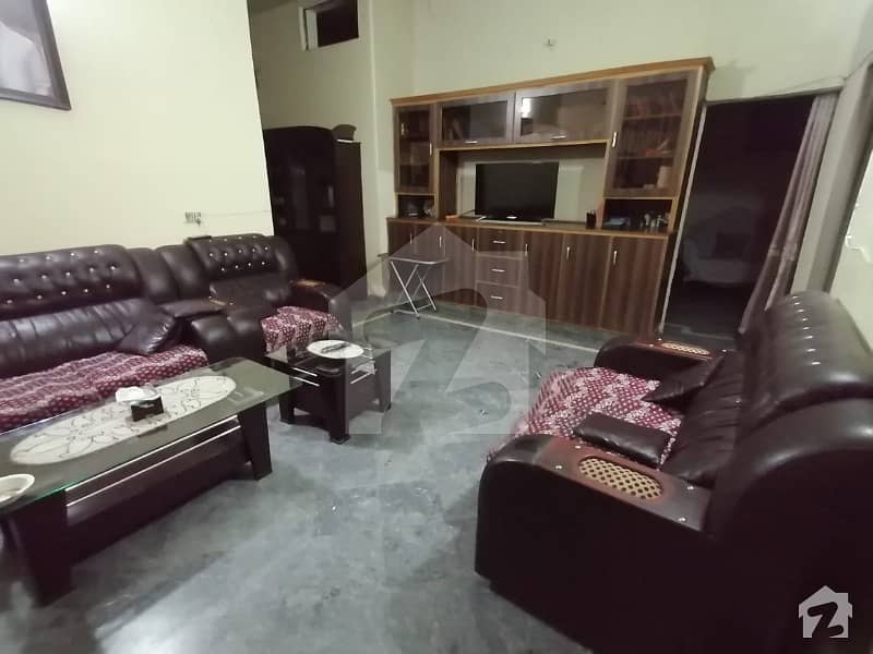 مرغزار آفیسرز کالونی لاہور میں 4 کمروں کا 10 مرلہ مکان 1.85 کروڑ میں برائے فروخت۔