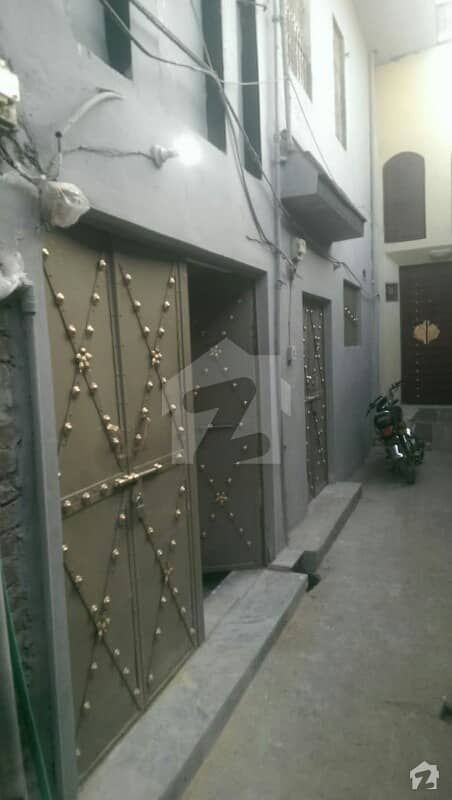 ظفروال روڈ سیالکوٹ میں 2 کمروں کا 4 مرلہ مکان 18 ہزار میں کرایہ پر دستیاب ہے۔