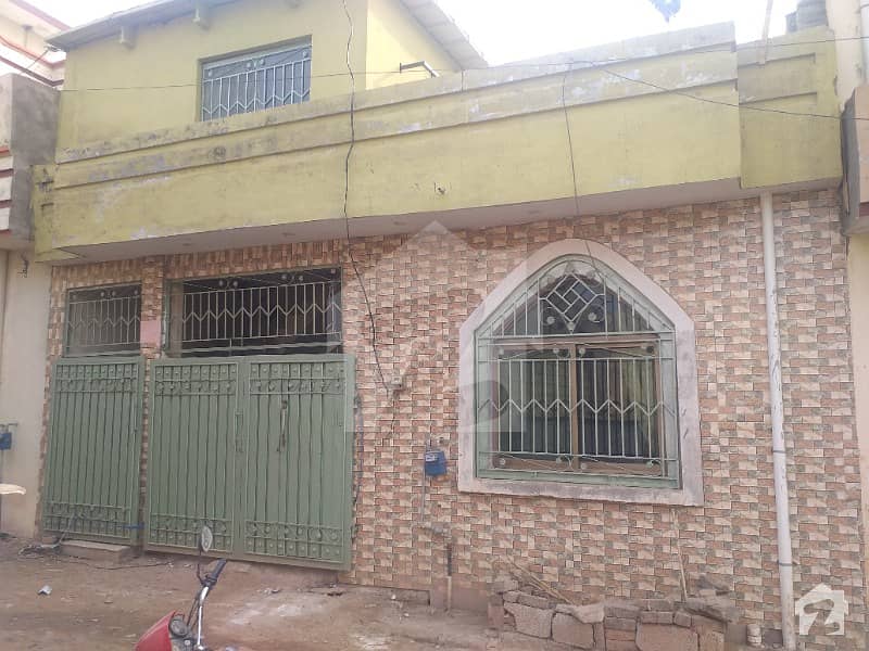 Gorgeous 900 Square Feet House For Sale Available In Taramrri