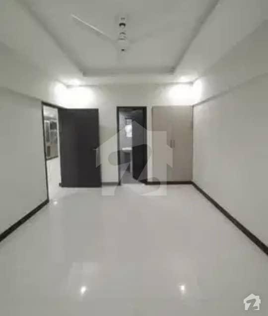 Extra Large Sized Rooms Are Available For Rent In Johar Town