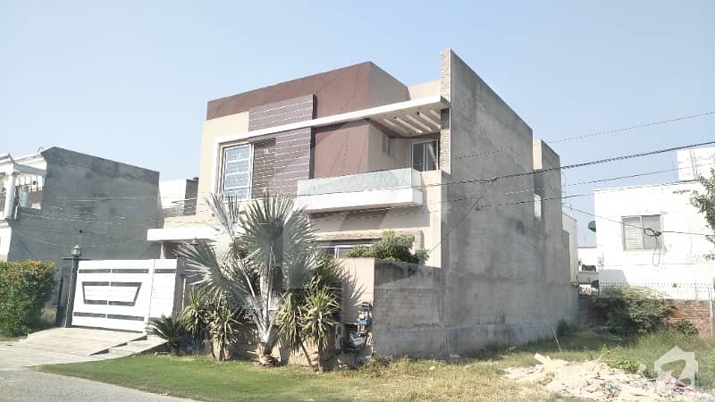 Maan Offer 10 Marla Beautiful House Is Available For Urgent Sale In Eden City