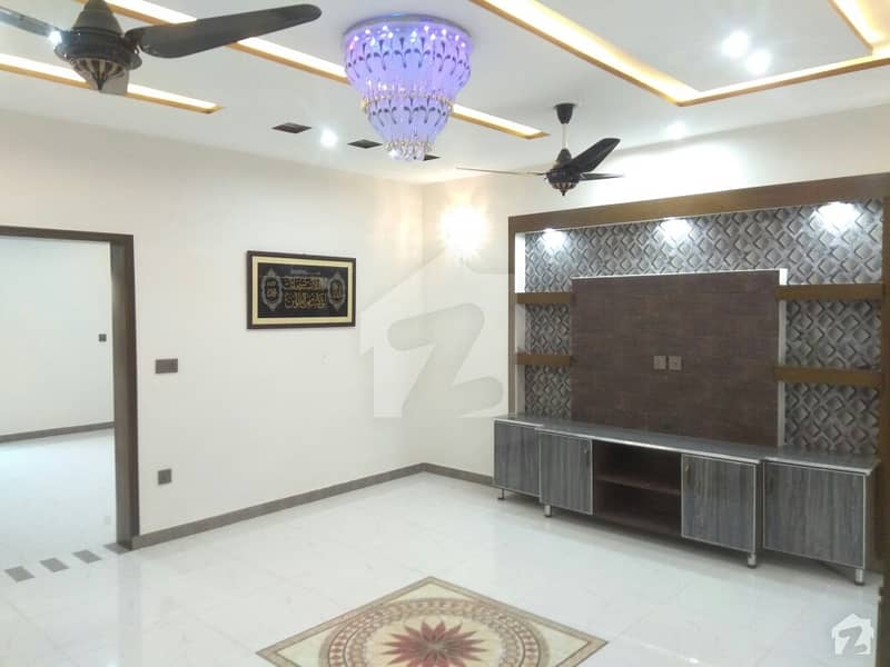 House Of 10 Marla Available In Bahria Town