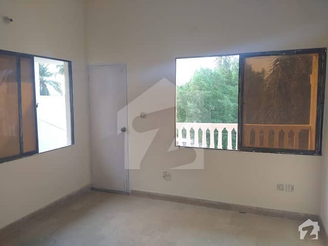 2970  Square Feet Upper Portion Is Available In Gulshan-E-Iqbal Town