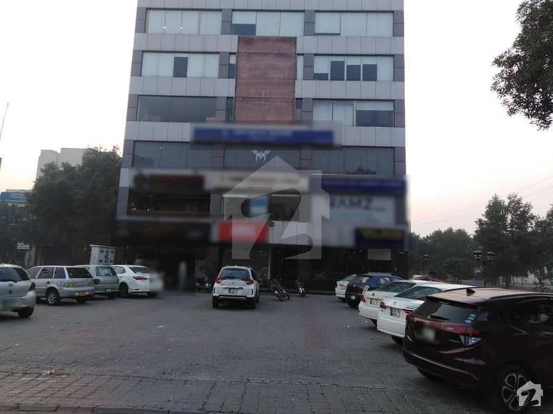 بحریہ ٹاؤن سیکٹر سی بحریہ ٹاؤن لاہور میں 12 مرلہ عمارت 16 کروڑ میں برائے فروخت۔