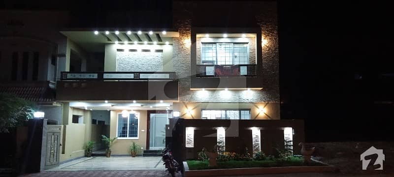 10 Marla House For Sale In Bahria Town Phase 8 Rawalpindi