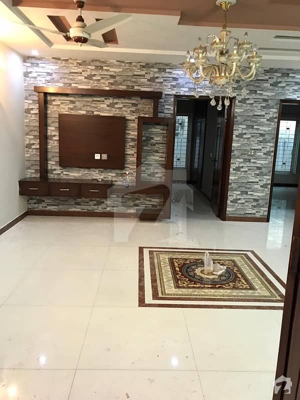 12 Marla Like New Corner Ful House For Rent In Sector C Bahria Town Lahore