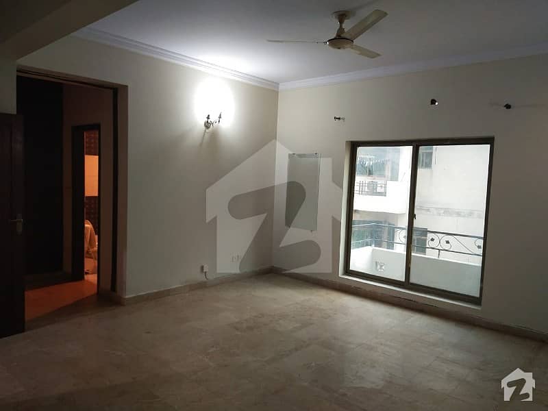 1250  Square Feet Flat In Central F-11 For Rent