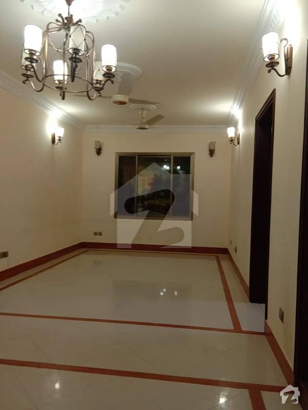 2000  Square Feet Flat Is Available For Rent In D. H. A