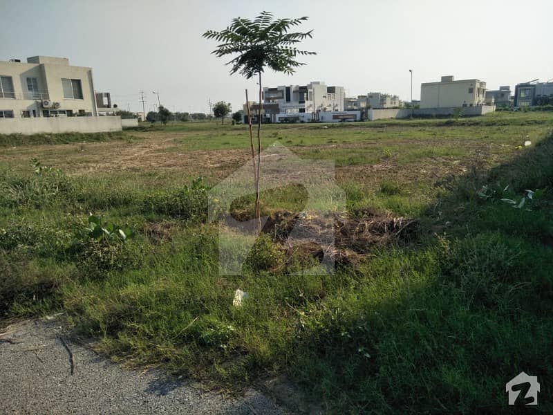 F Block 1 Kanal Good Location Plot For Sale In Phase 6 DHA Lahore