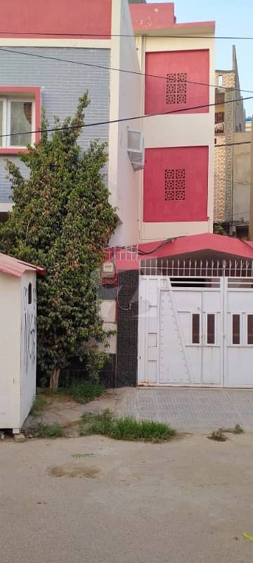 ڈی ایچ اے فیز 1 ڈی ایچ اے کراچی میں 6 کمروں کا 14 مرلہ مکان 4.5 کروڑ میں برائے فروخت۔