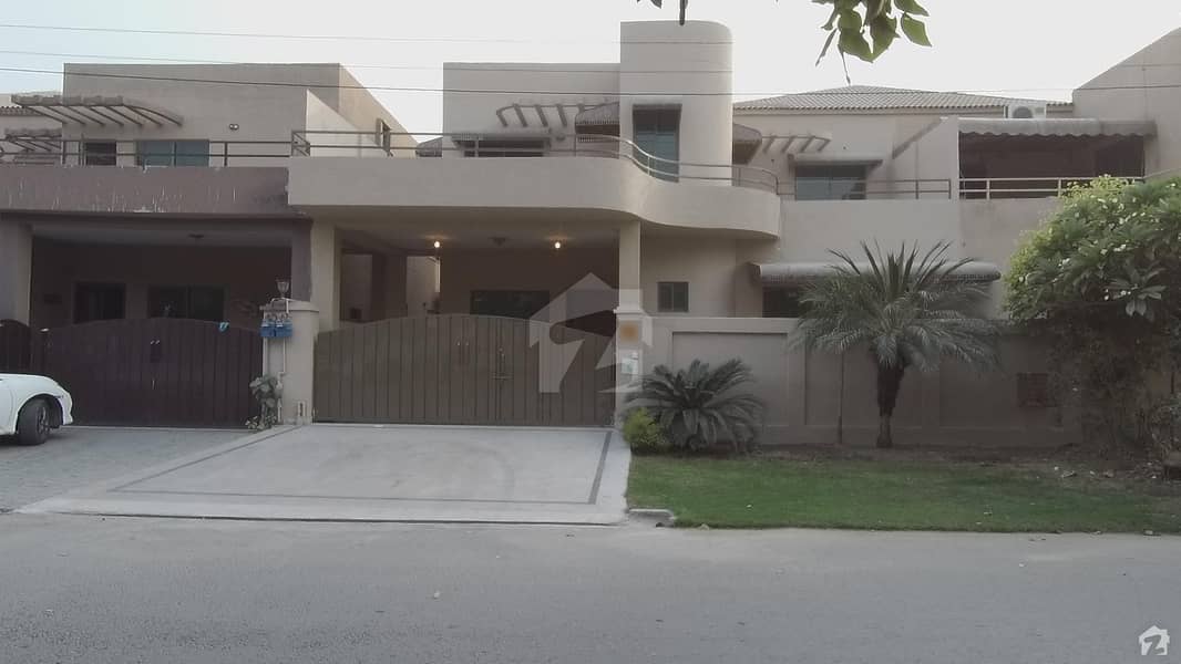 12 Marla House Available For Sale In Askari