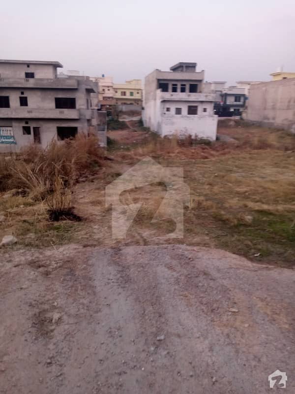 Korang Town 60x90 Kanal Level And Solid Plot Confirmed For Sale